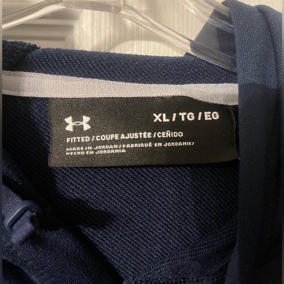 Men’s Under Armour hoodie - Picture 2 of 2